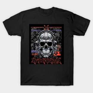 Skull Sound Experience (metallic skull wearing headphones) T-Shirt